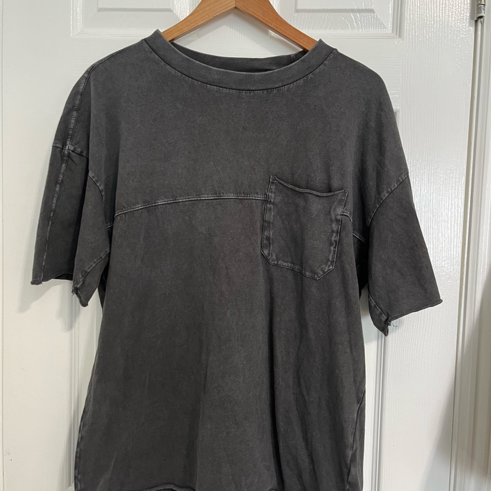Abercrombie & Fitch Men's Washed Black T-Shirt